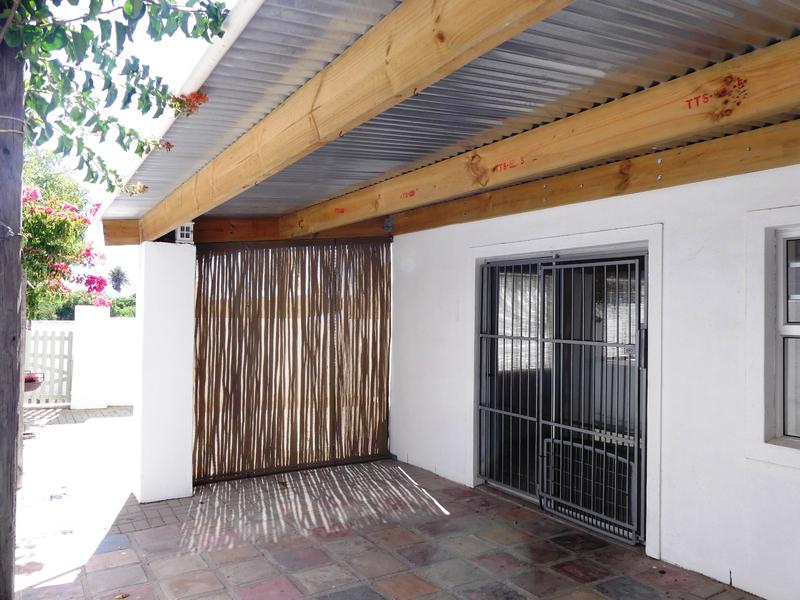 4 Bedroom Property for Sale in Golden Mile Western Cape